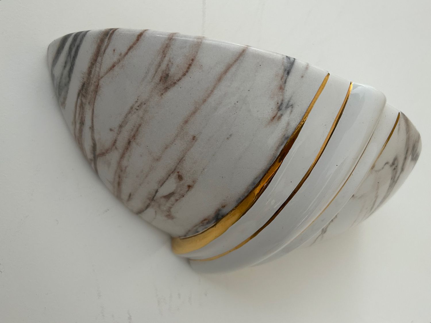 Pair of vintage marbled and gilded porcelain sconces, France 1970