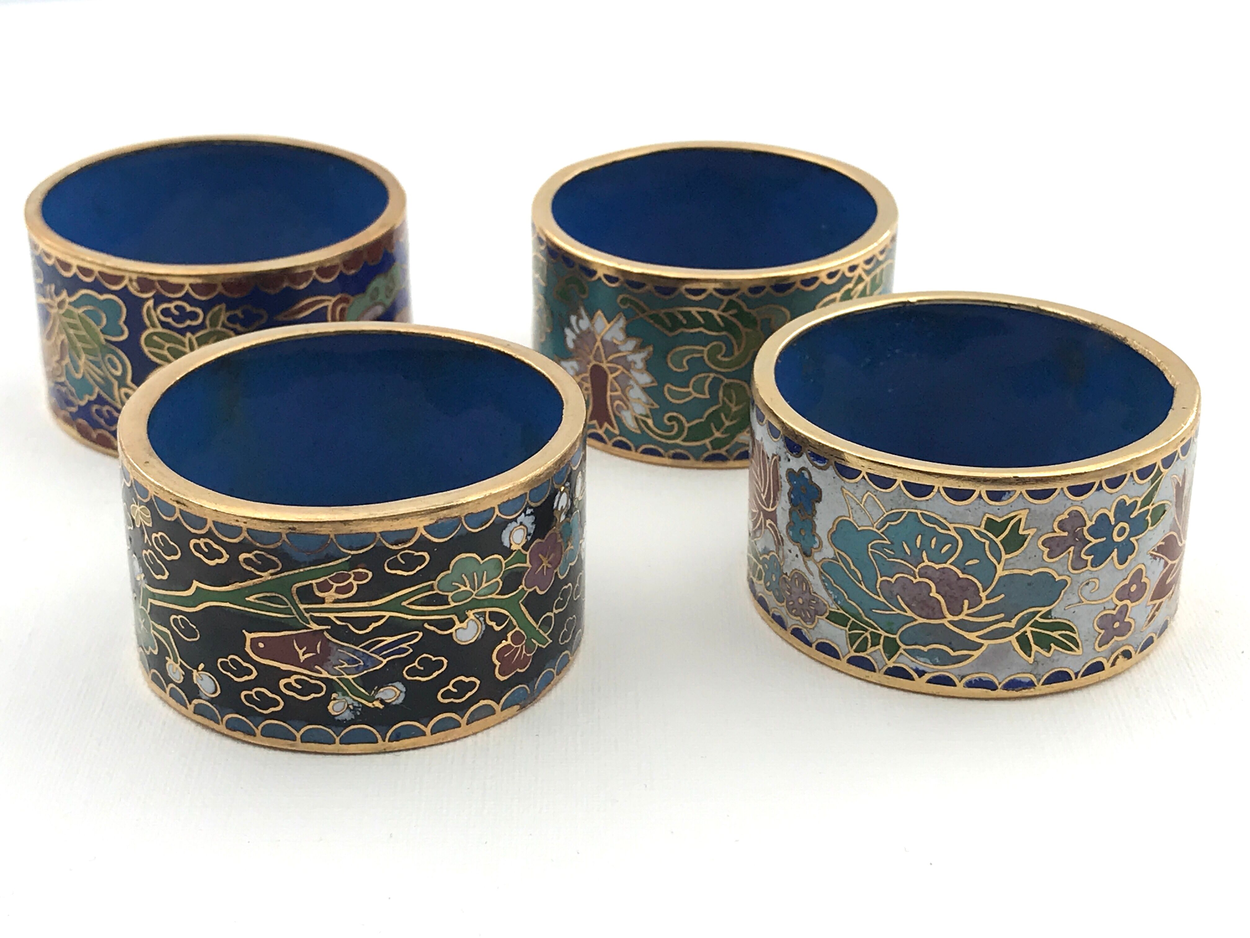China, 4 rounds of vintage towels in cloisonné enamels/napkin ring cloisonné enamels