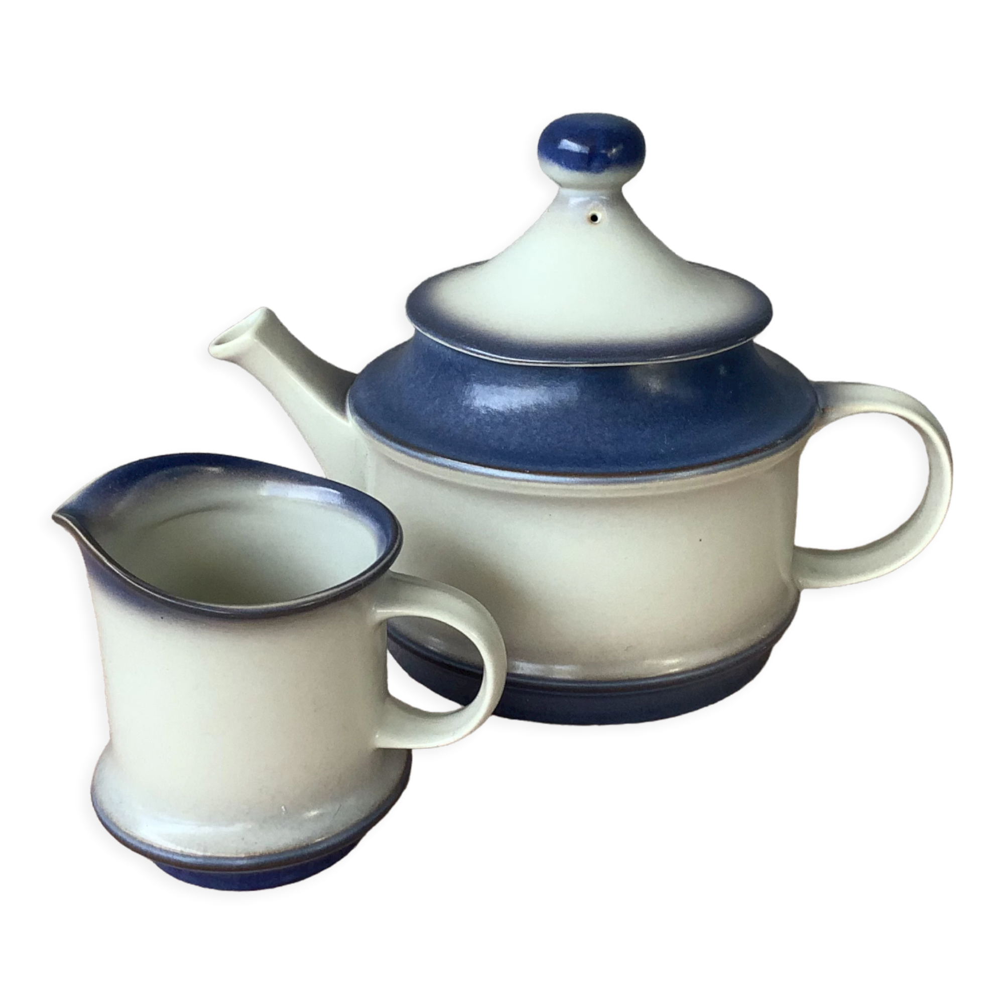 Teapot Goebel country Auvergne - Oeslauer Manufaktur and milk jug