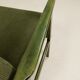 Fauteuil vintage en velours côtelé vert olive, bois vert