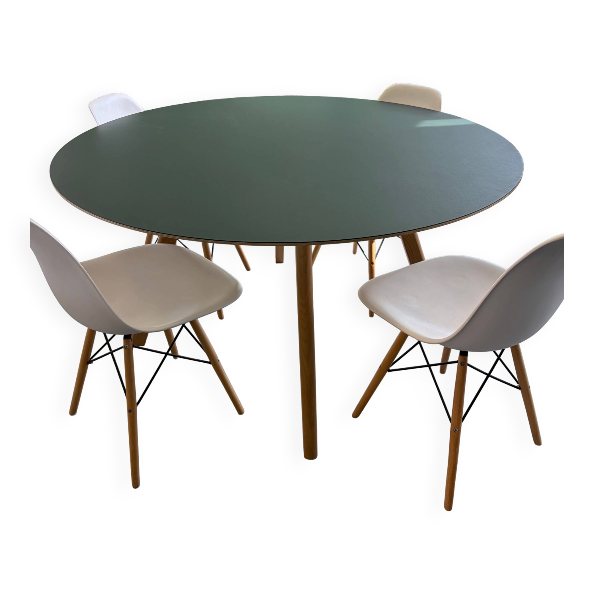 Table Hay CPH25 Ø140 x H74 oak and green linoleum