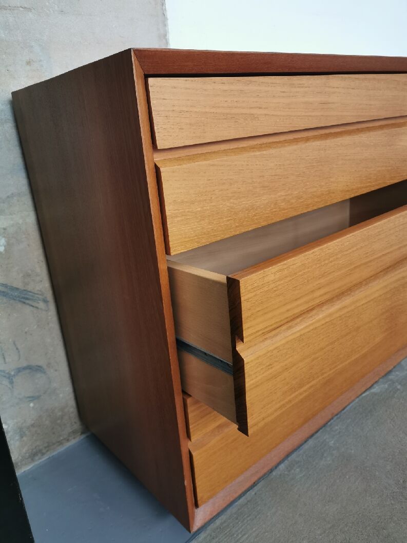 Italian drawer sideboard in solid wood 1960
