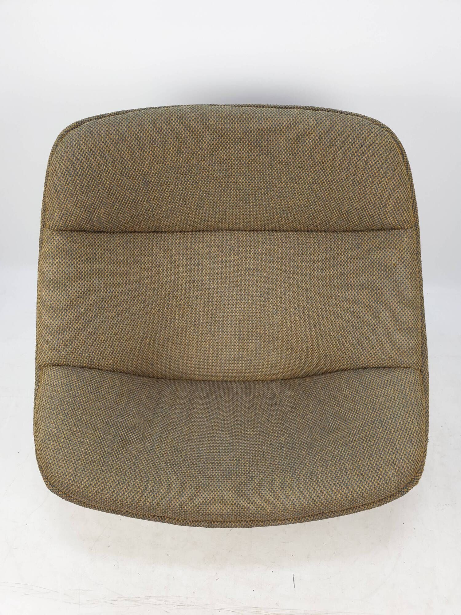 F557 Oyster lounge chair by Pierre Paulin for Artifort, 1960
