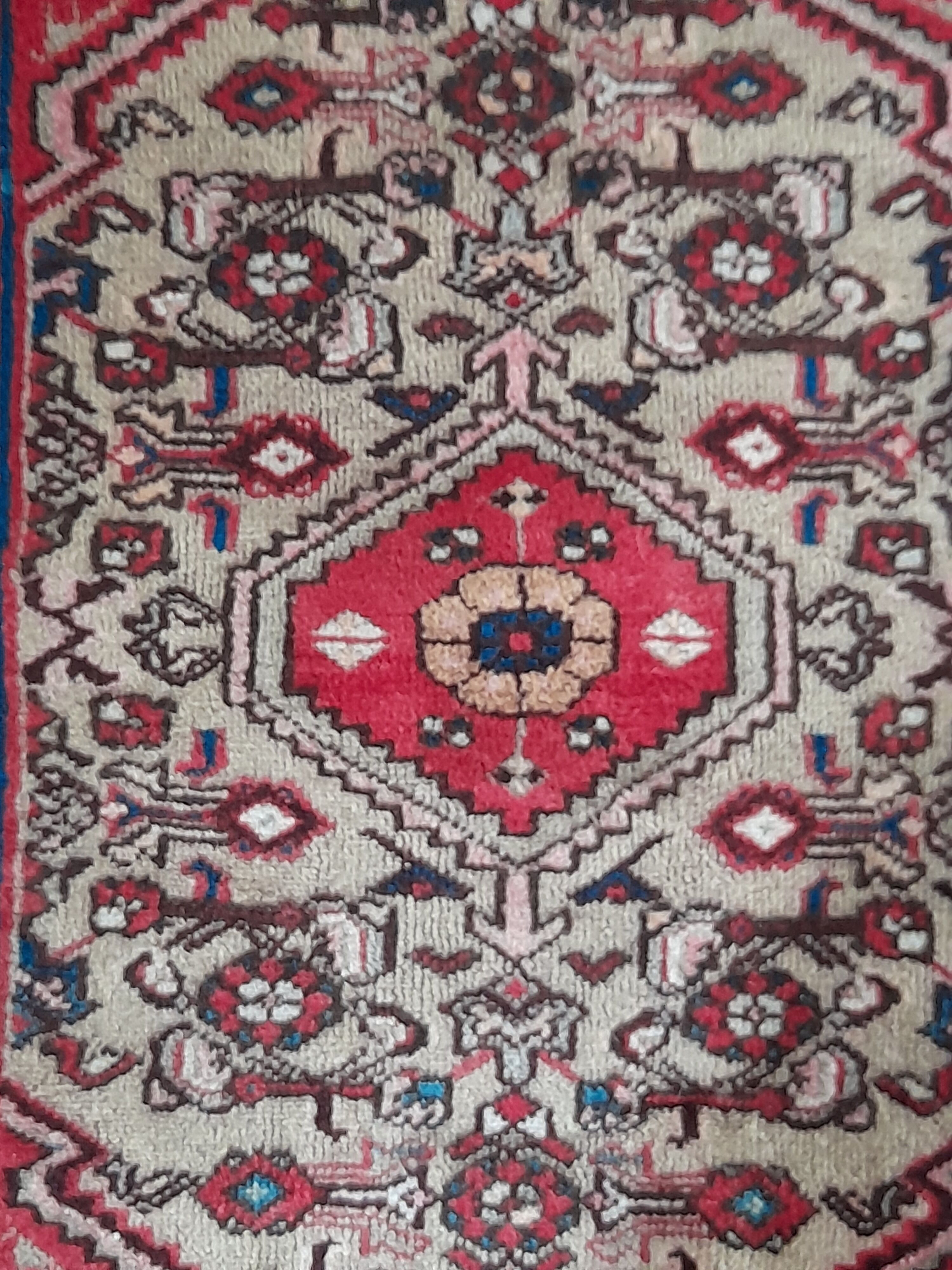 Oriental carpet 62x93 cm