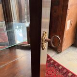 Antique English wooden display cabinet - Curved legs & 3 shelves