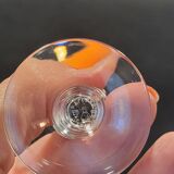5 anciens petits verres a liqueur en cristal de baccarat gravé