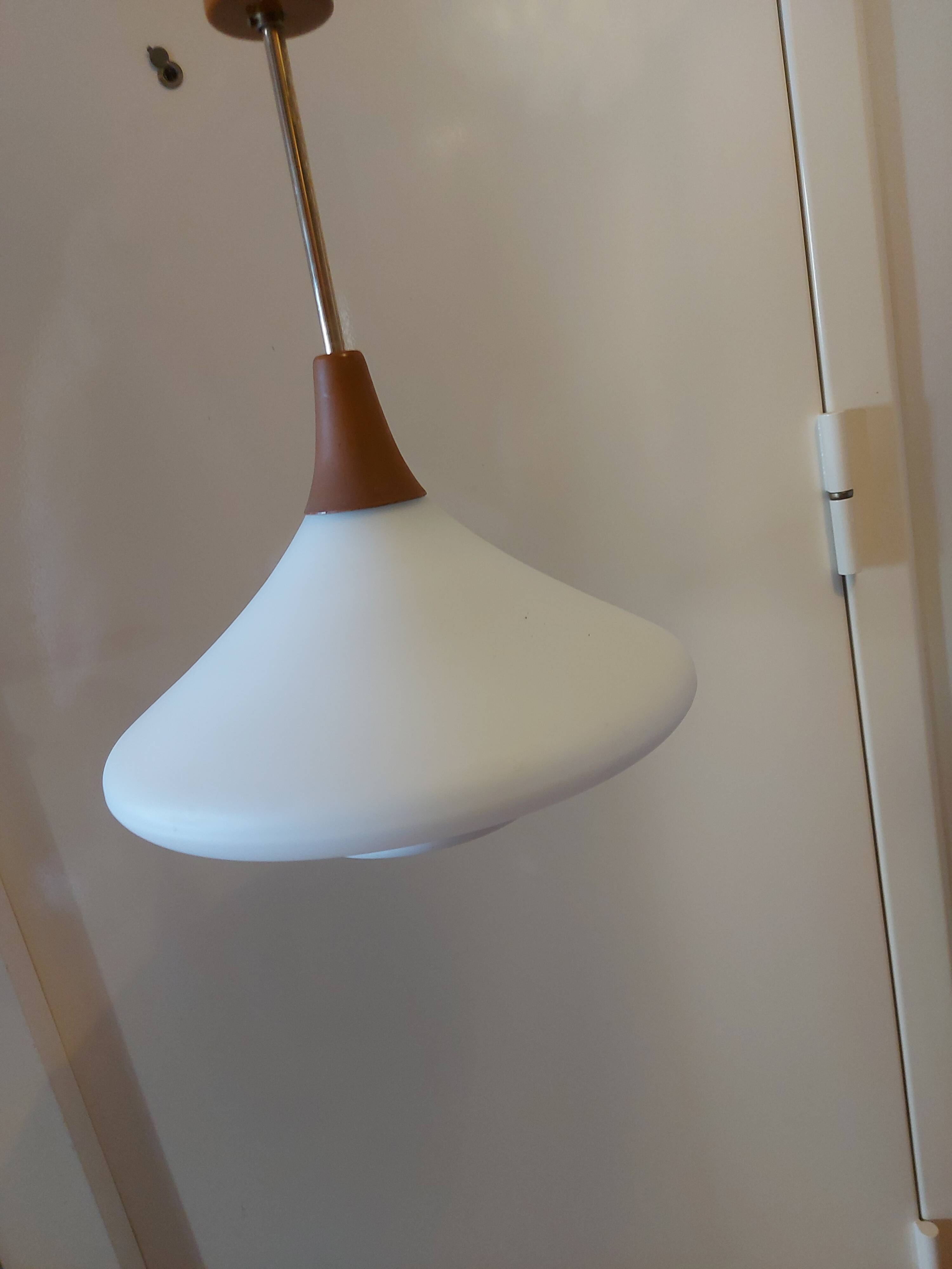 Scandinavian hanging