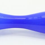 Vase en verre bleu