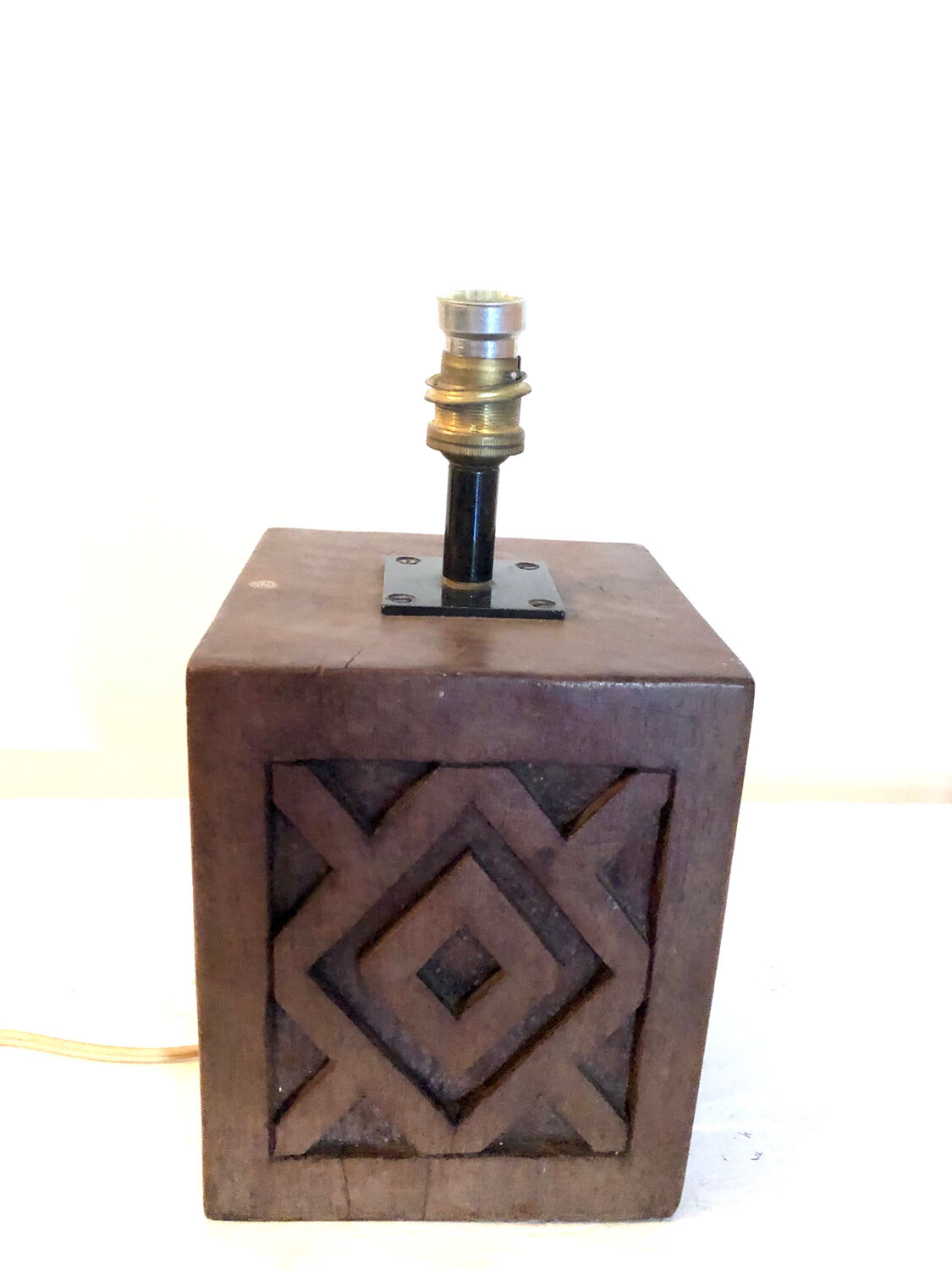 Brutalist folk art lamp base in teak from the 40s/50s.