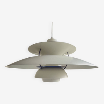 Suspension PH5 design Poul Henningsen pour Louis Poulsen (Danemark)