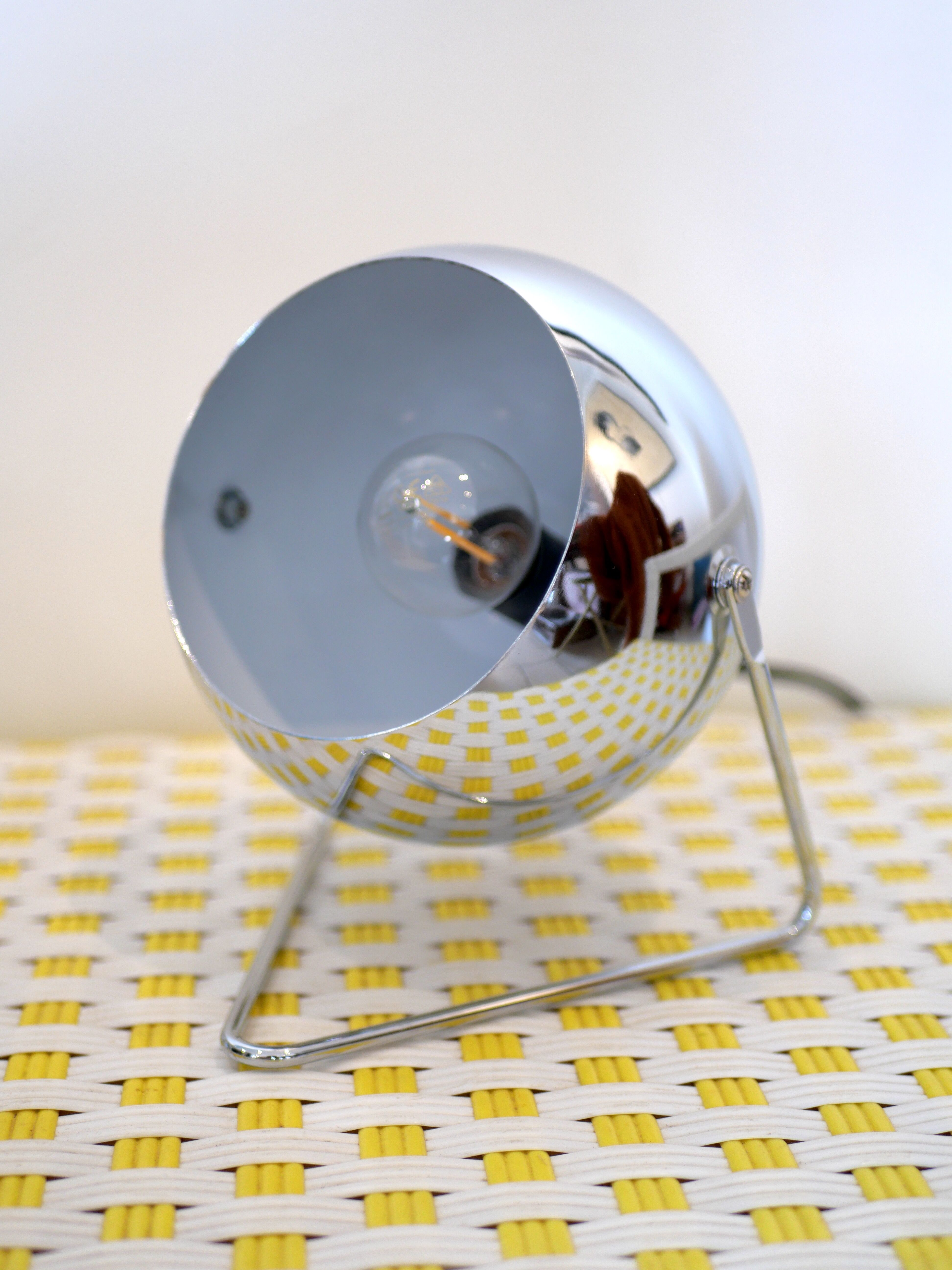 Chrome eyeball lamp