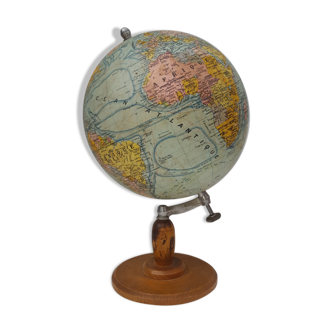 Terrestrial globe