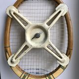 Popula 1960s tennis racket