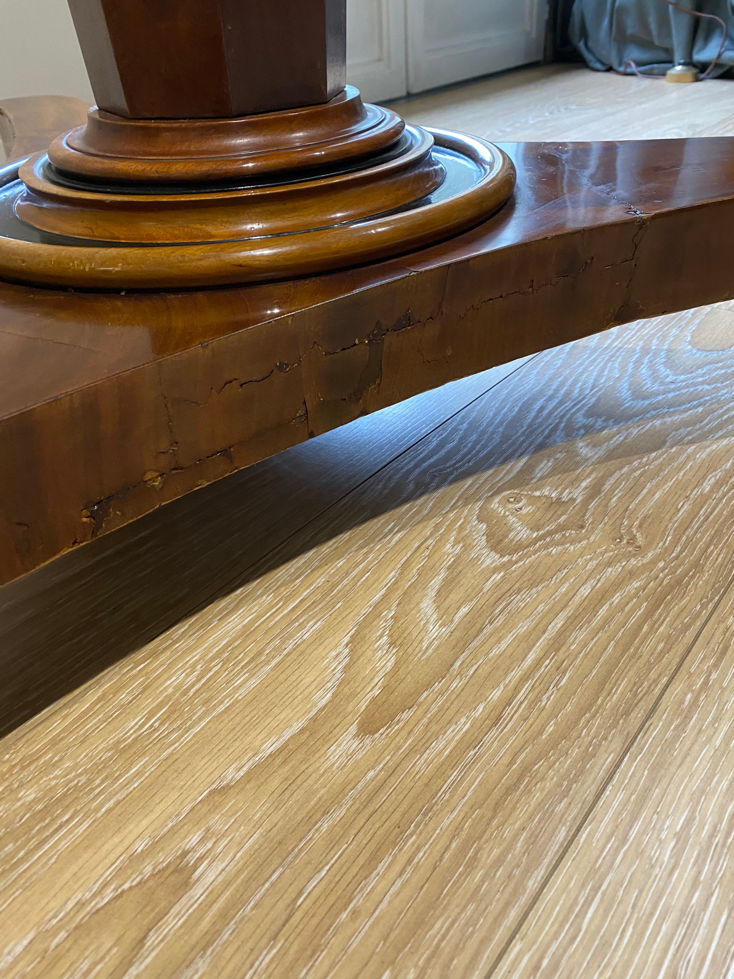 Dining table Empire nineteenth century