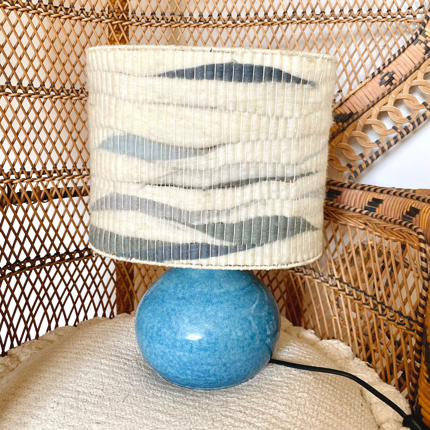 Blue wool lamp