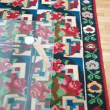 Rug with roses made by hand in Romania
