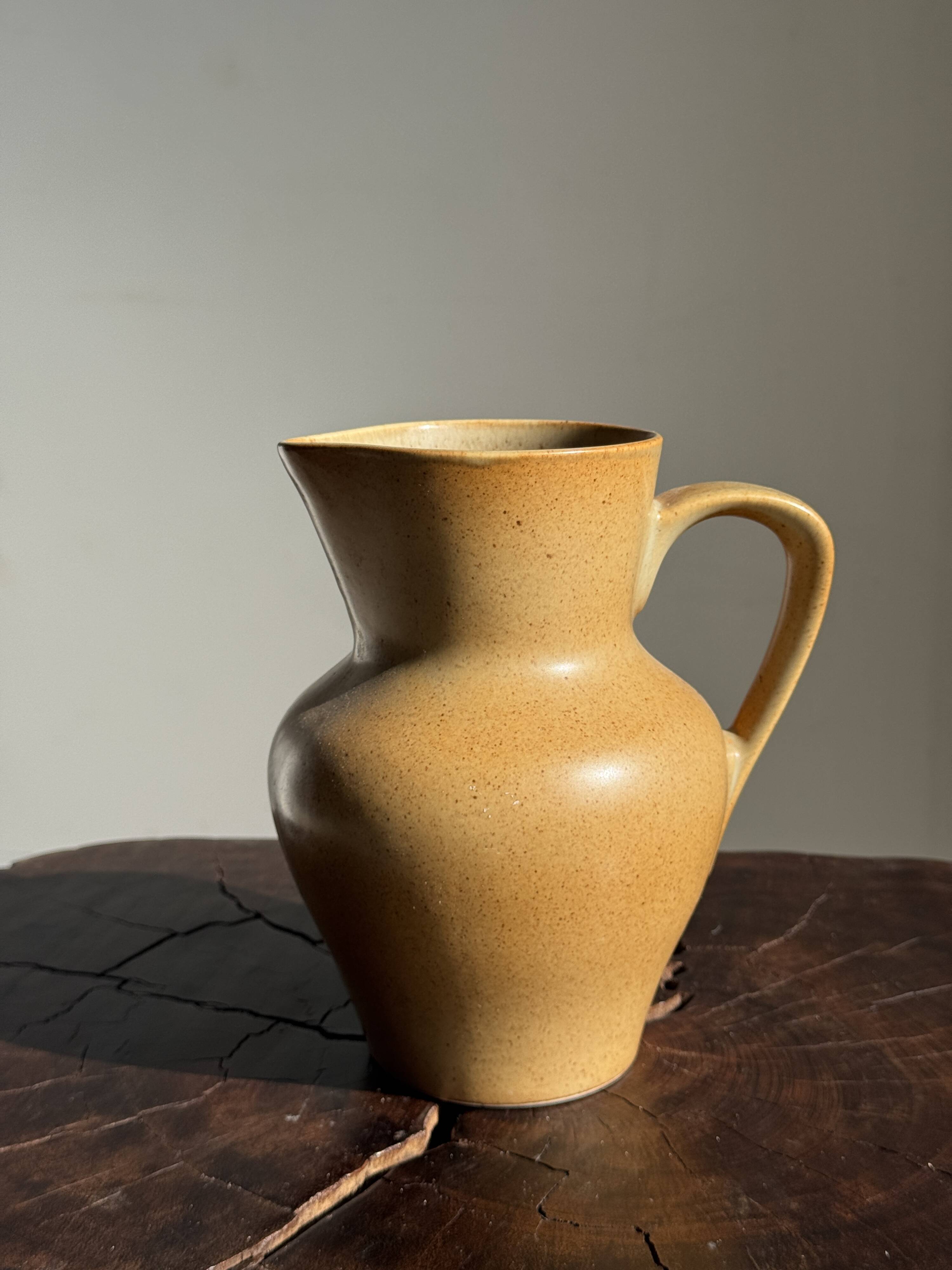 Grande carafe boule en grès orange H20
