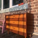 Shoe cabinet