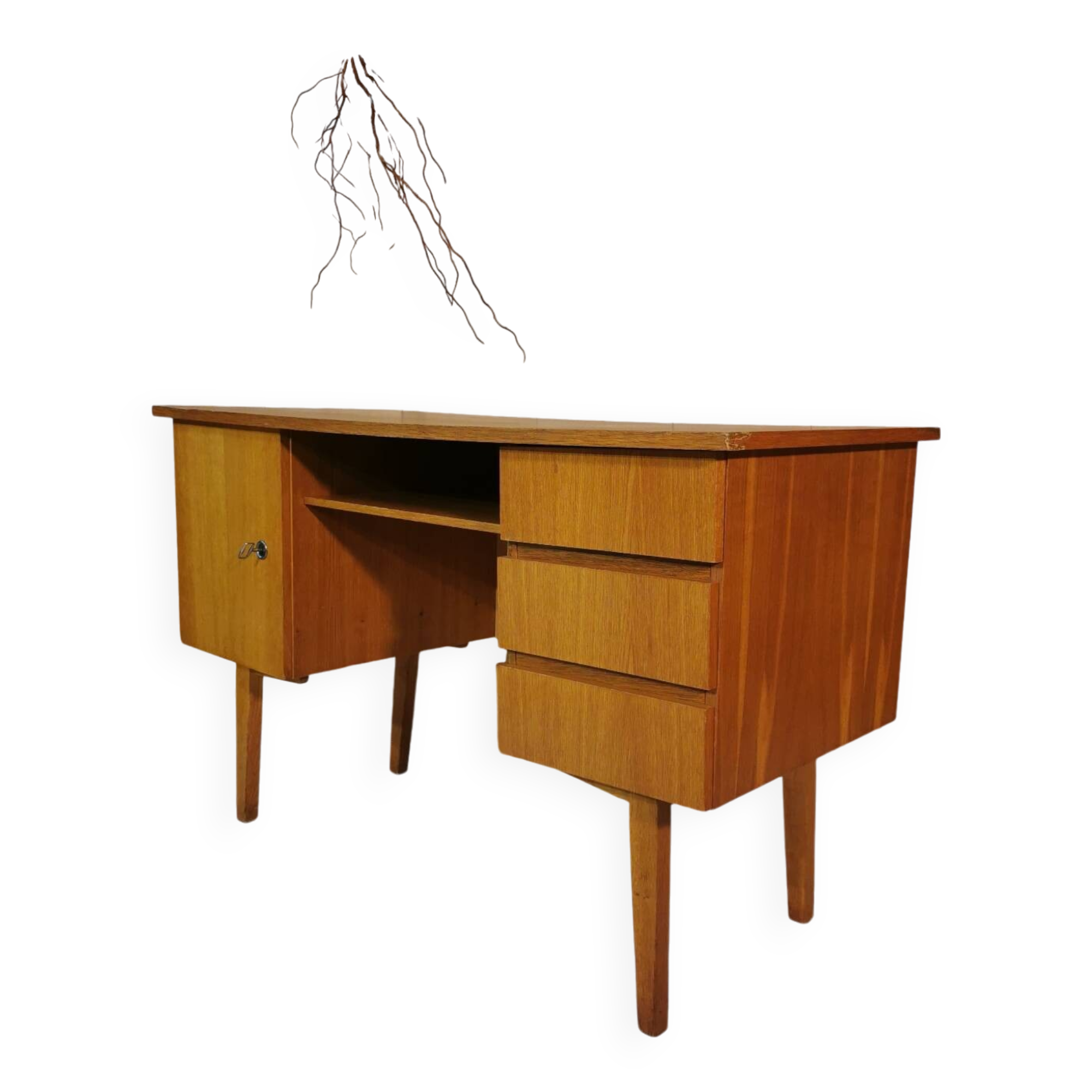 Desk with compass feet