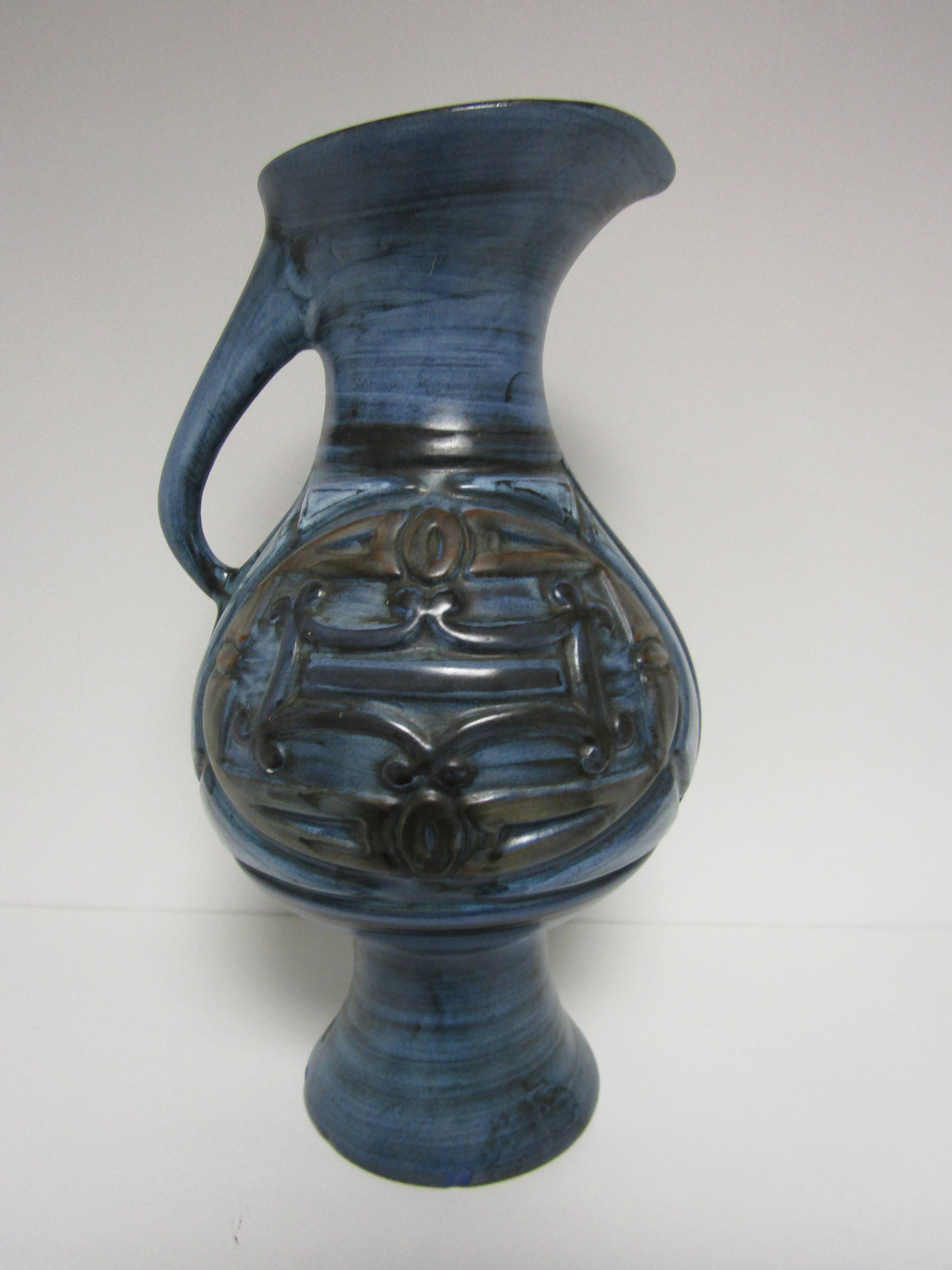 Pitcher, vase jean de lespinasse