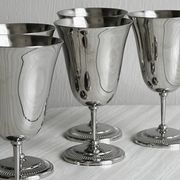 Lot de 8 coupes à pied