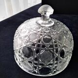 Ancienne cloche à fromage en verre pressé moulé