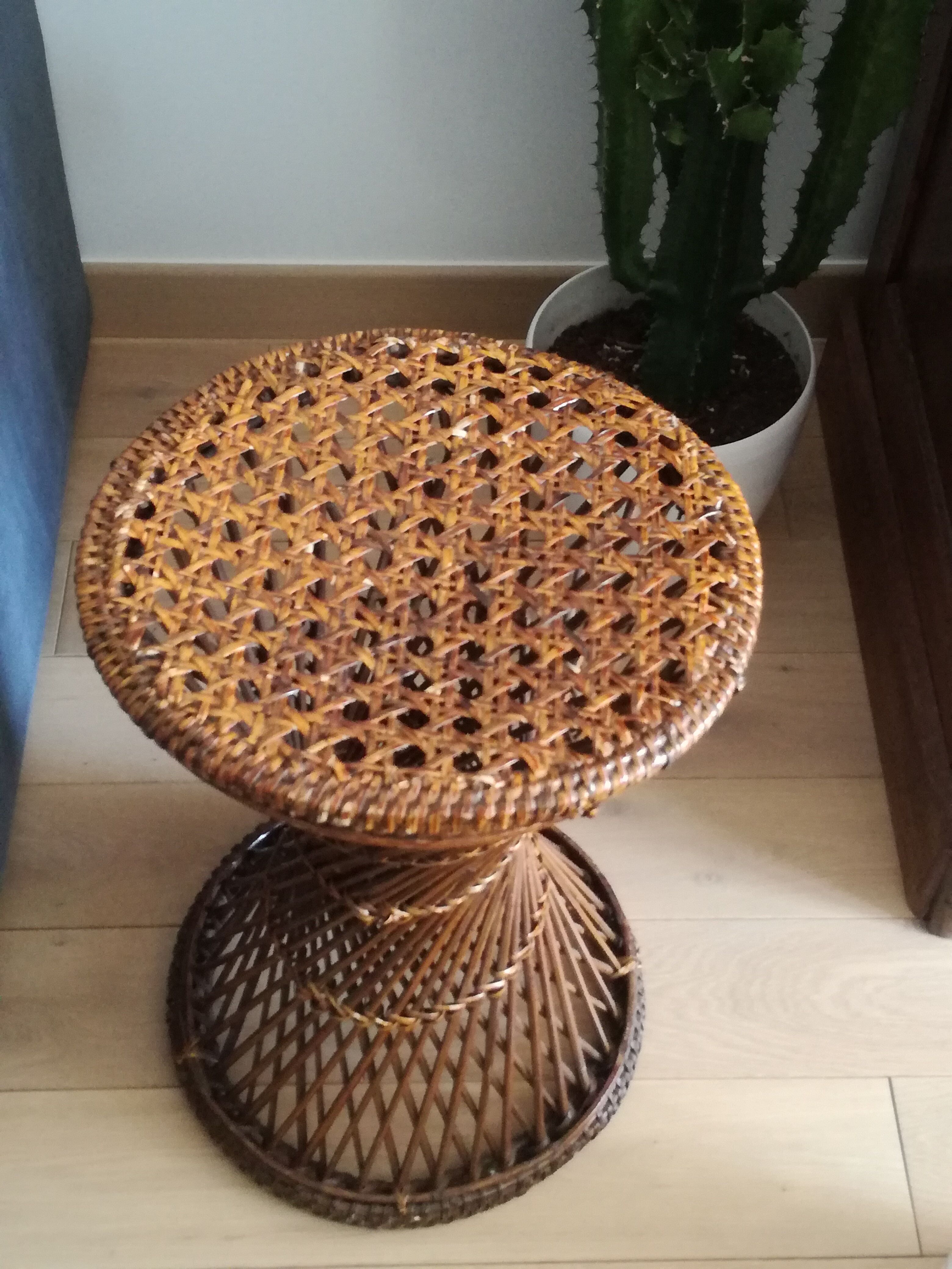 Diabolo model vintage rattan stool