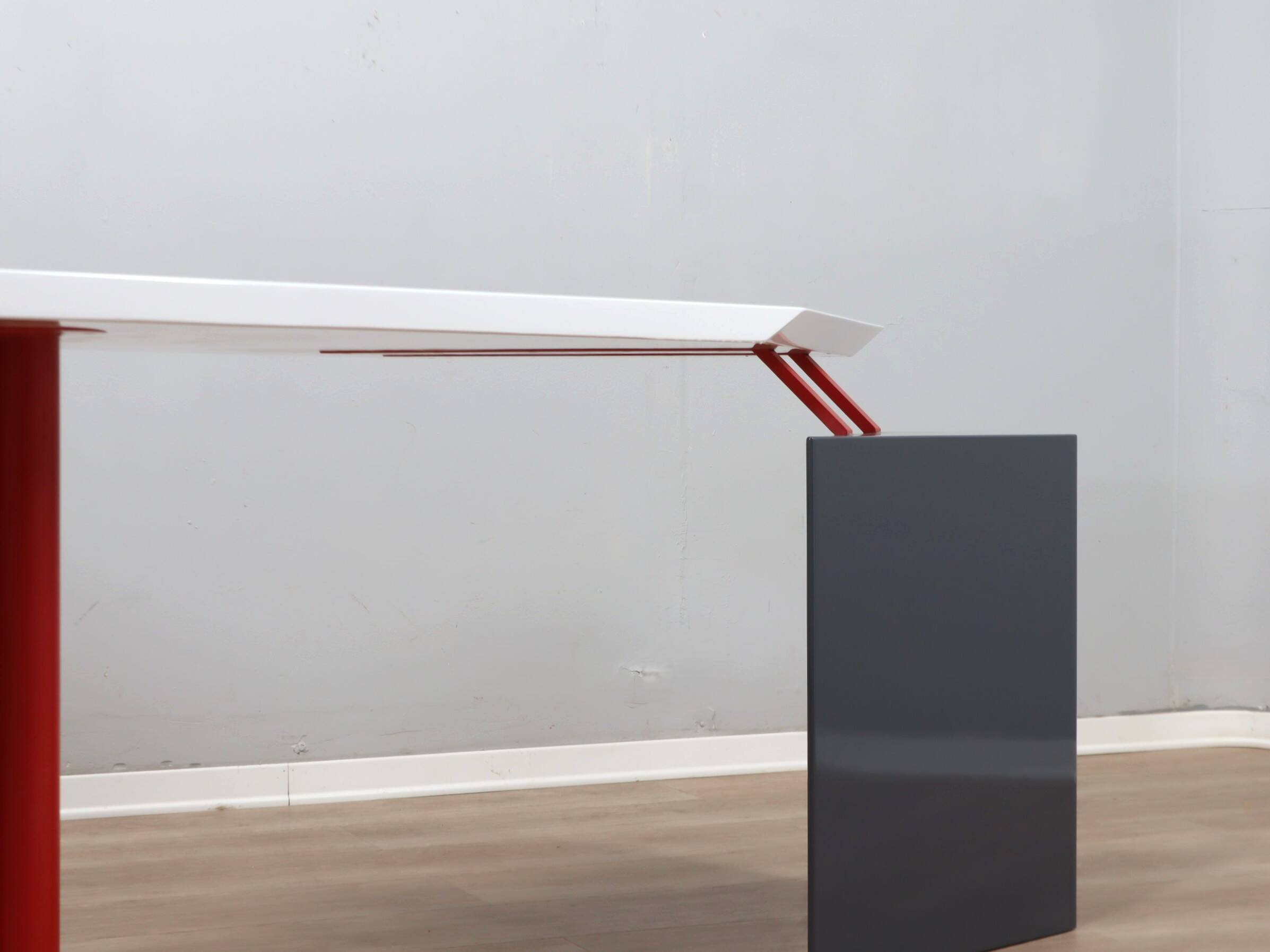 Post-Modern writing desk by Saporiti design Franco Corradini 1980s