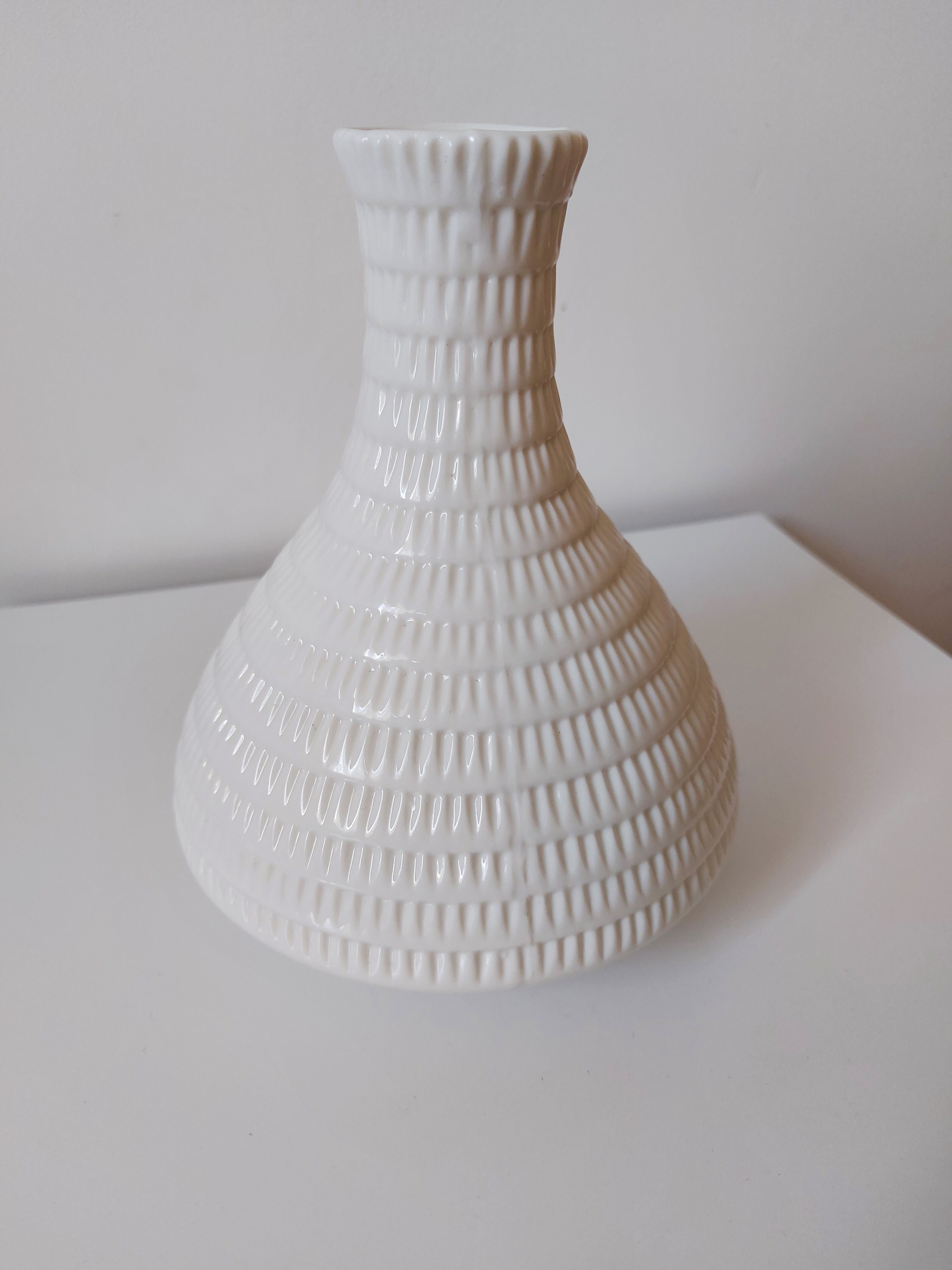 Culbuto vase