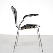 Chaise modèle " 3207 " par Arne Jacobsen pour Fritz Hansen, Danemark.