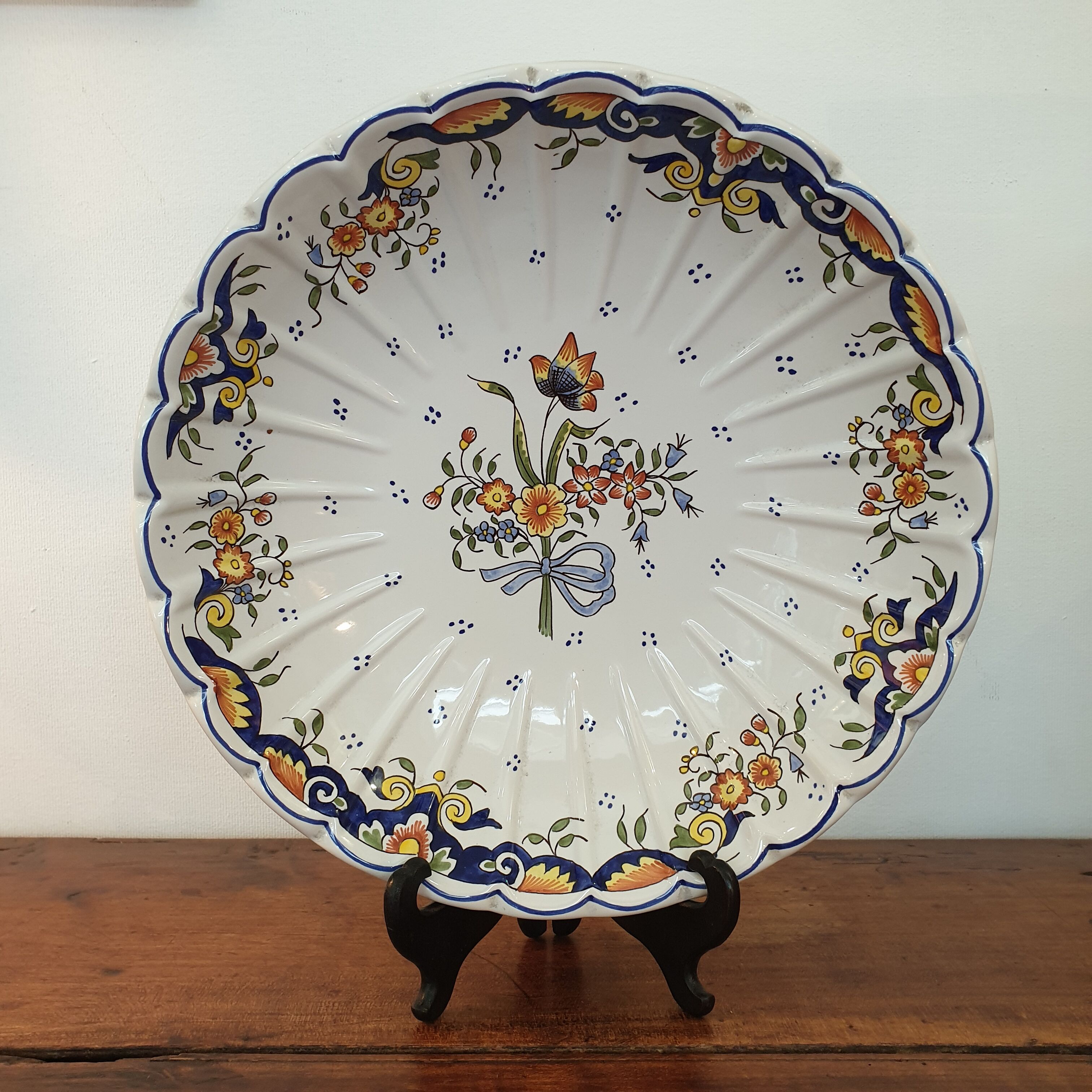 Flat Cut in Earthenware of Rouen XXth