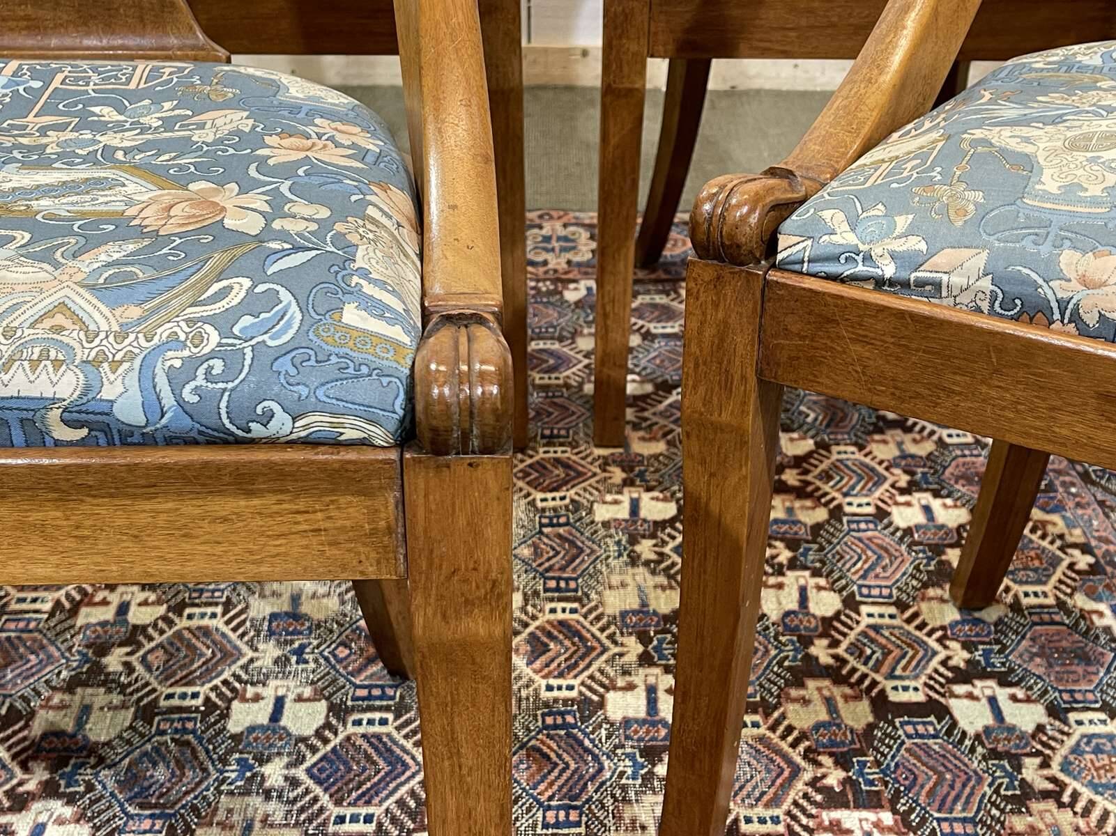 Set of 6 gondola chairs in blond mahogany - 20th century