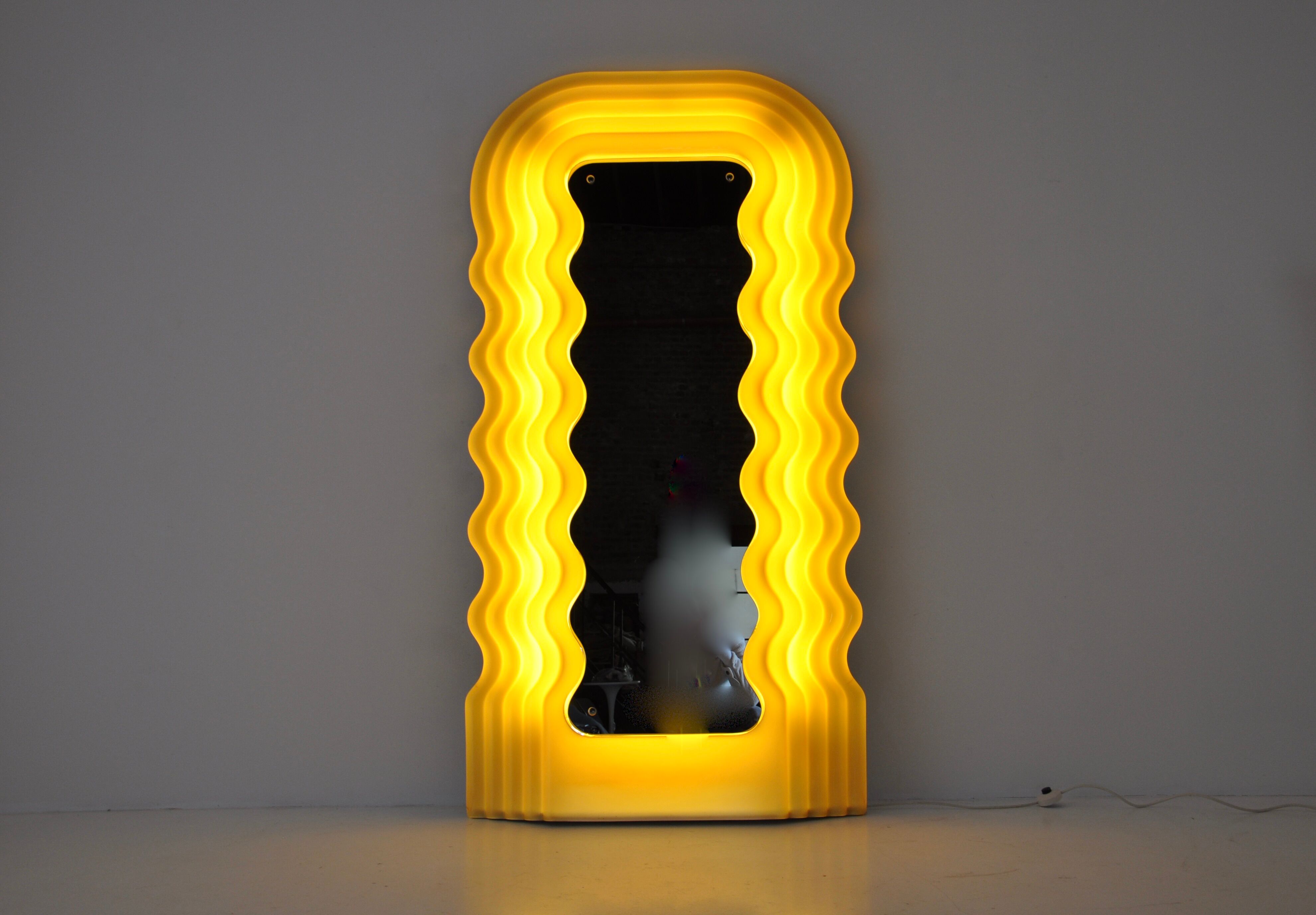 Miroir "ultrafragola" par Ettore Sottsass pour Poltronova, années 1970
