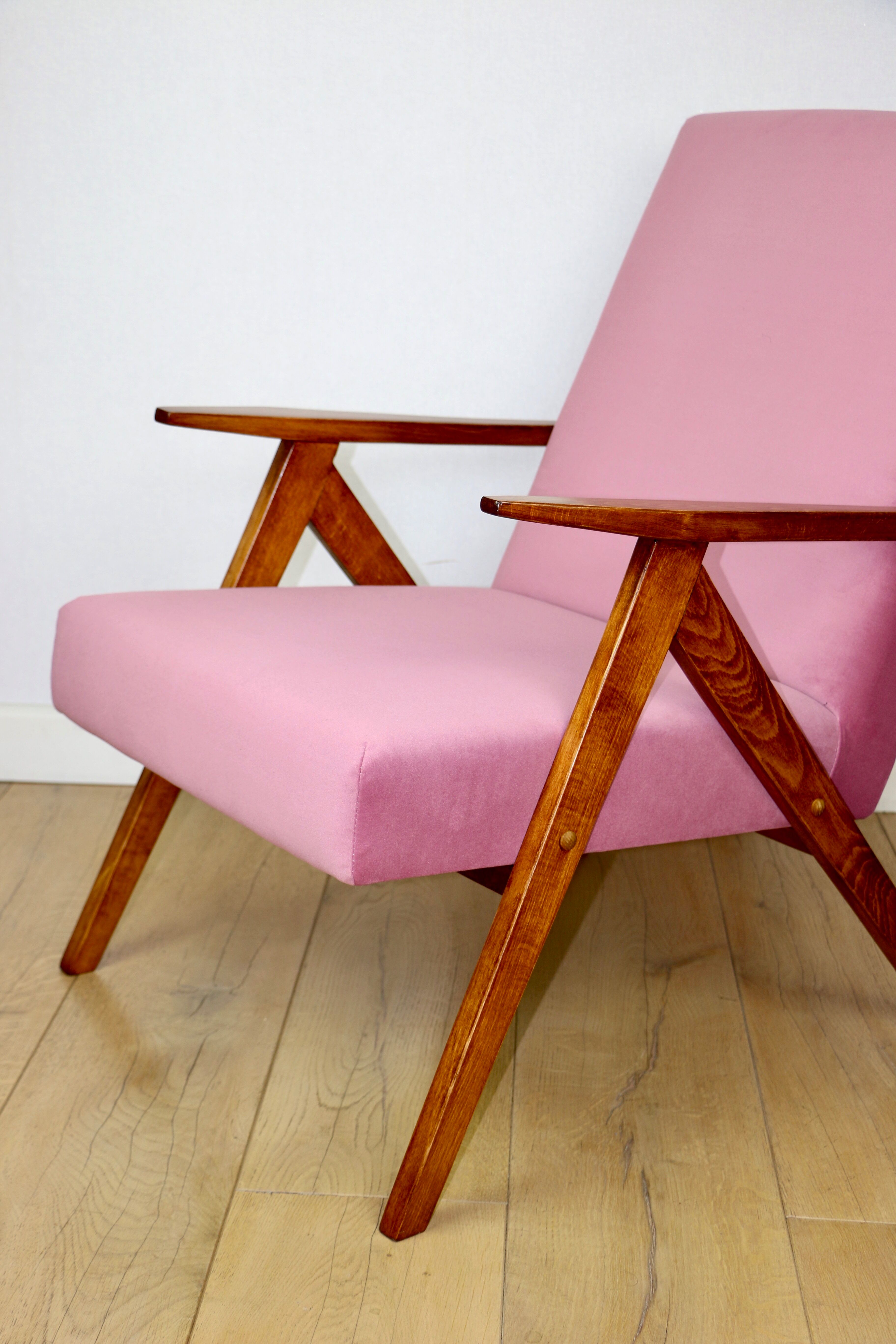 Vintage armchair B-310 VAR pink Jade structural 1970s