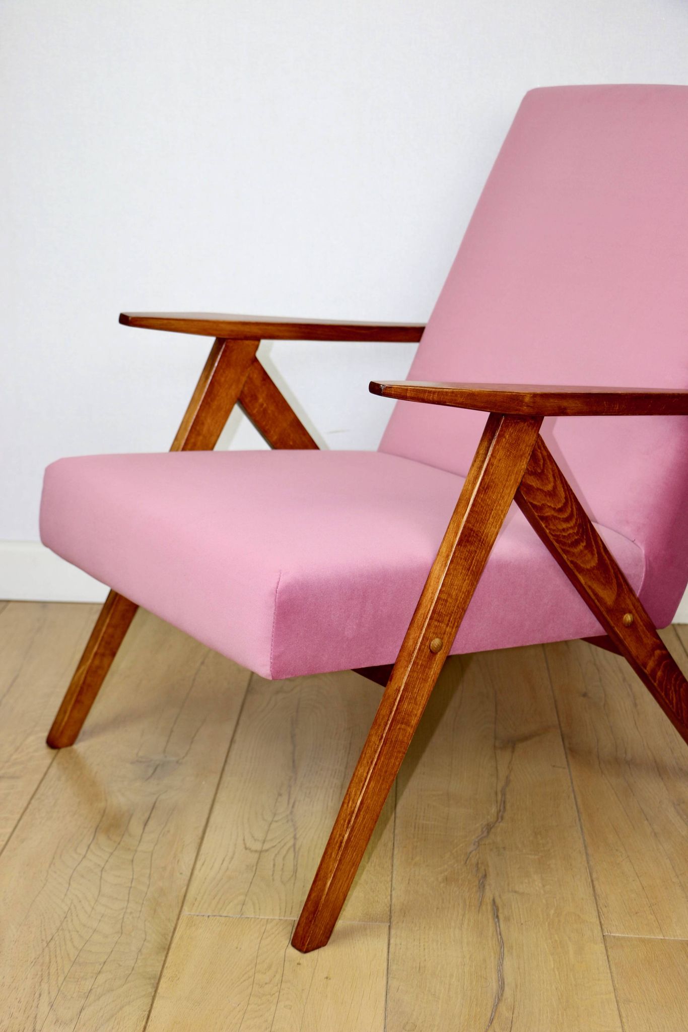 Vintage armchair B-310 VAR pink Jade structural 1970s
