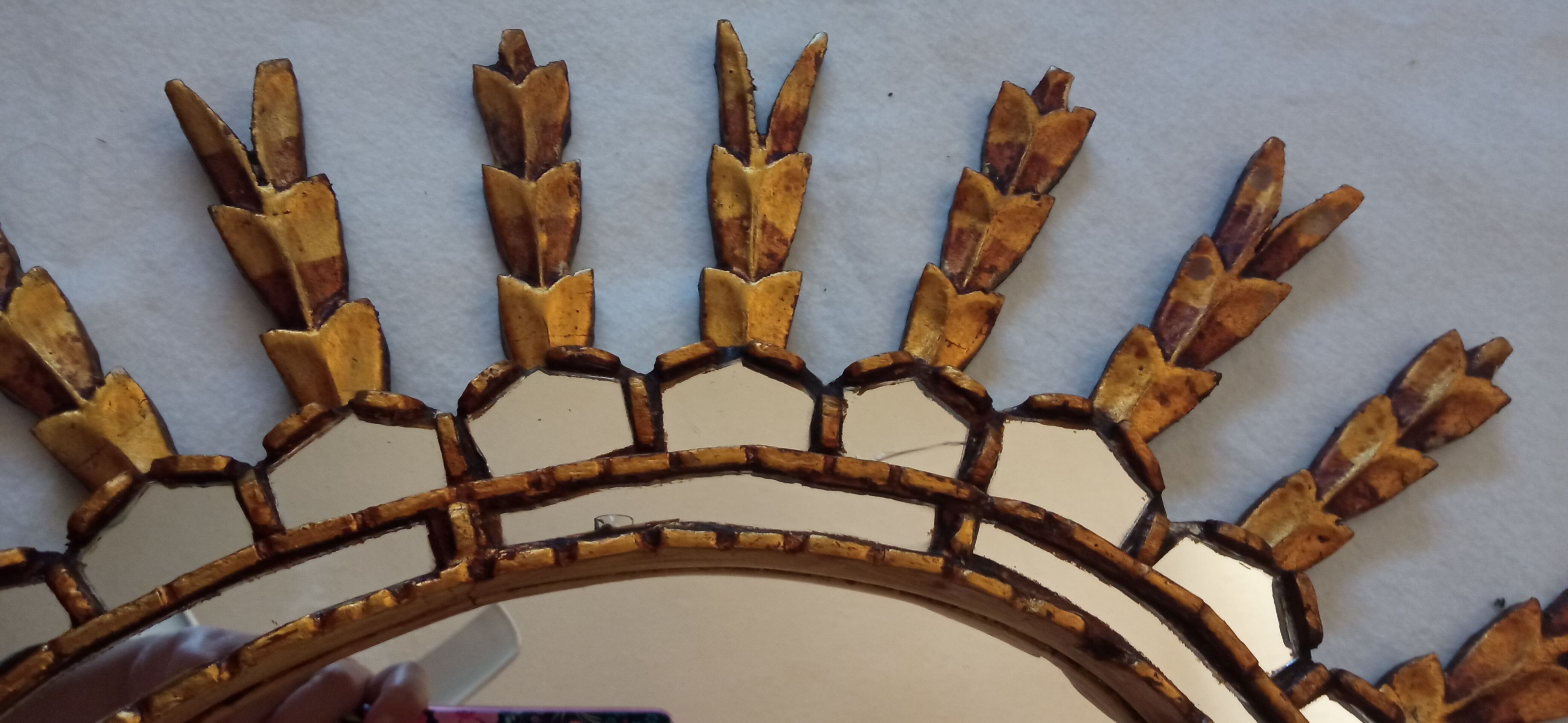 Sun mirror in gilded wood, 60x52 cm