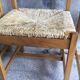 Serie de 4 chaises paillées en bois clair - design 1970