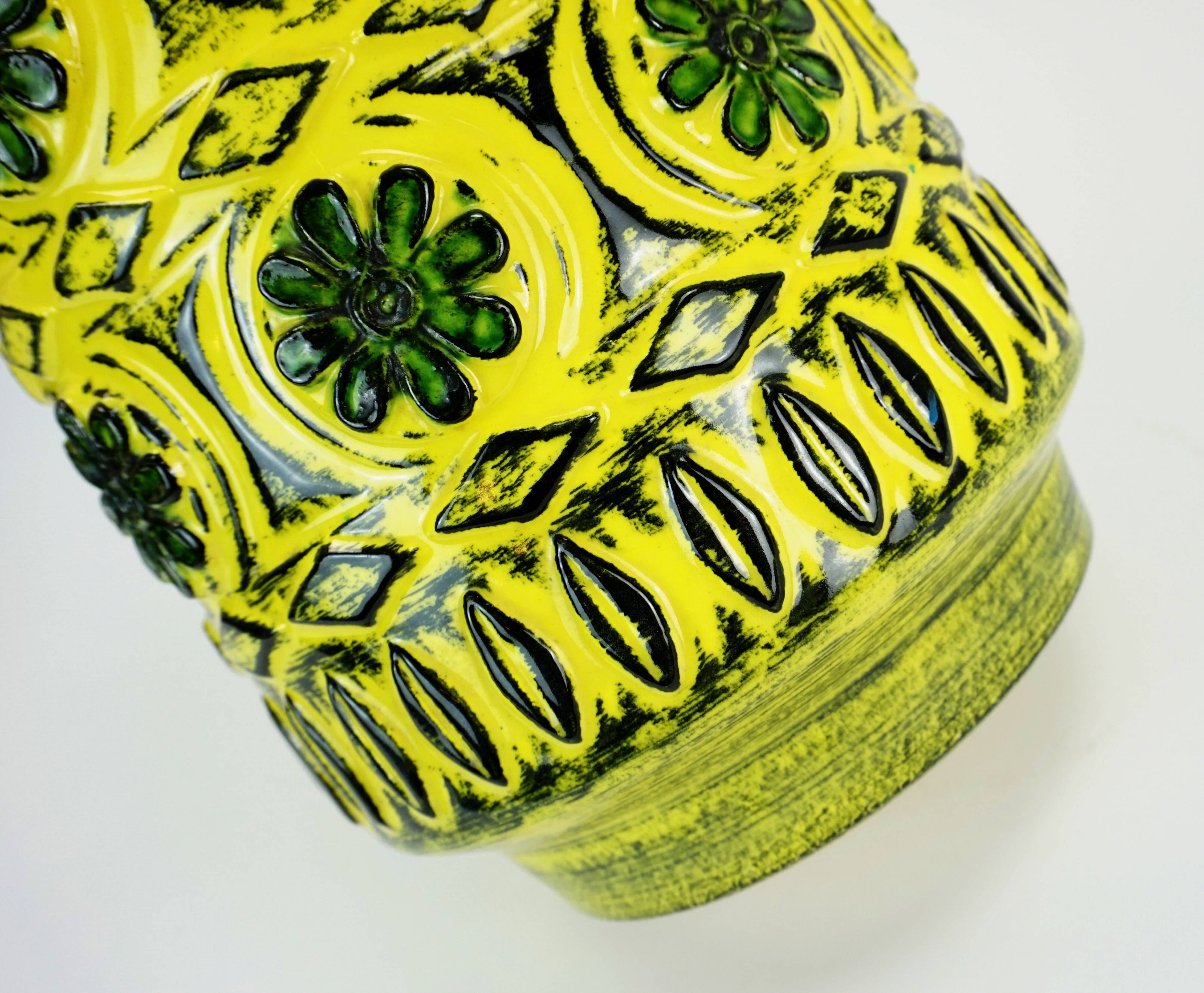 1960s bay keramik vase relief flower decor green yellow black model 76 40