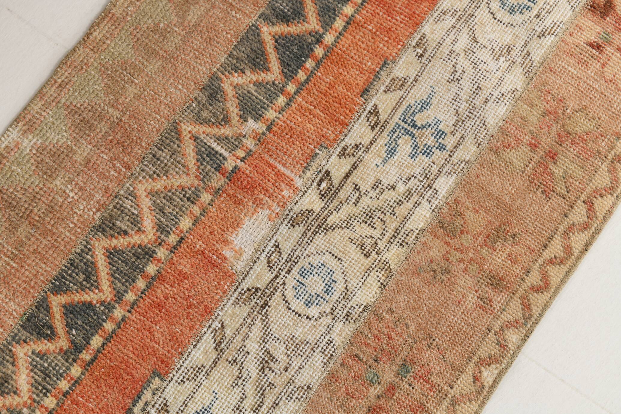 2x5 Soft Pastel Vintage Runner Rug, 61x168Cm