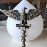 Antique style door knocker/hammer. Eagle shape with outstretched wings. In zinc alloy with old gold bronze patina. 20 x 22 cm