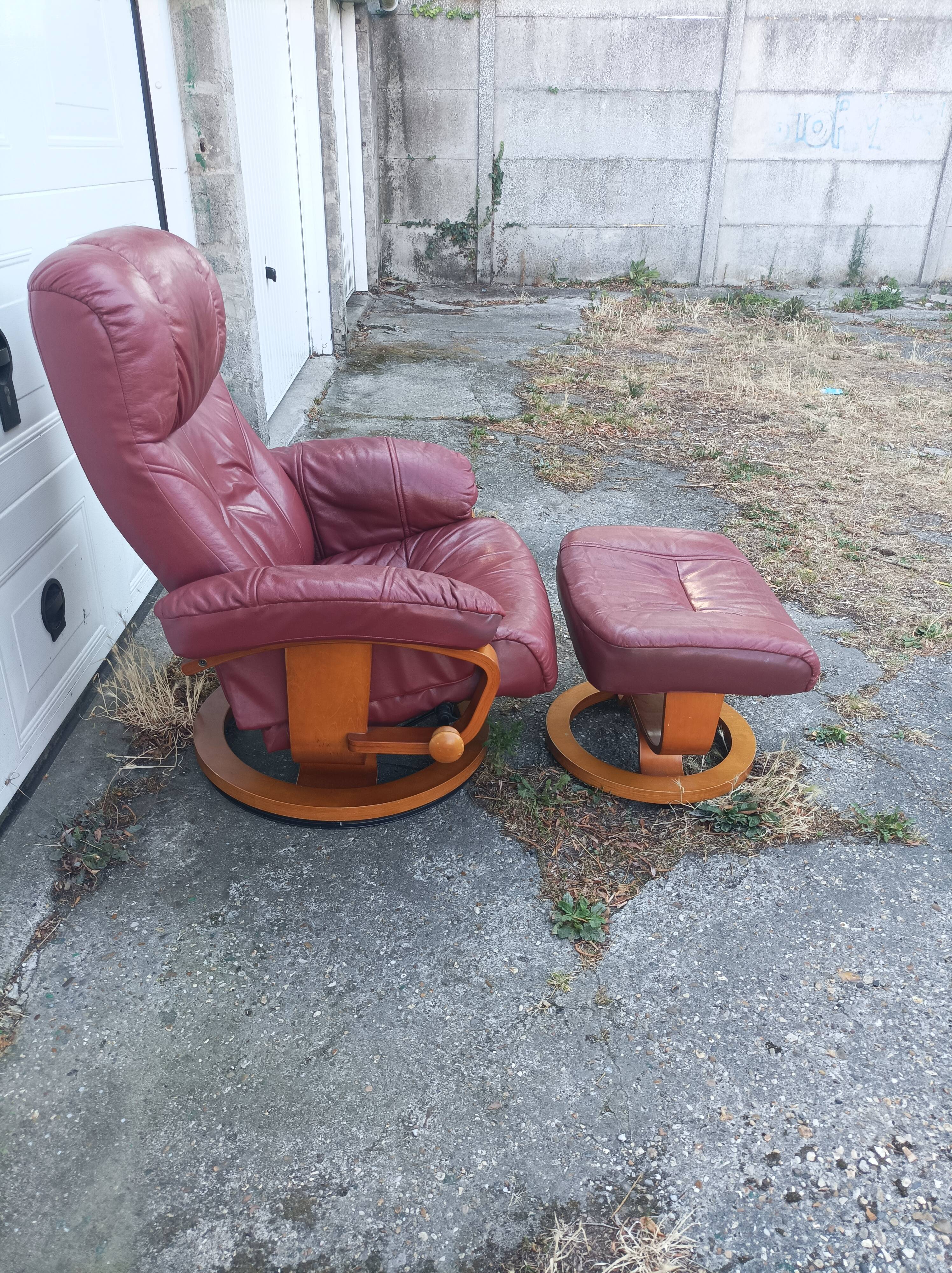 Old armchair on vintage leather foot + foot rest