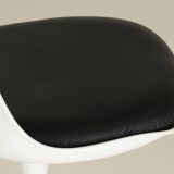 Tulip chair by Eero Saarinen for Knoll International U.S. 1960