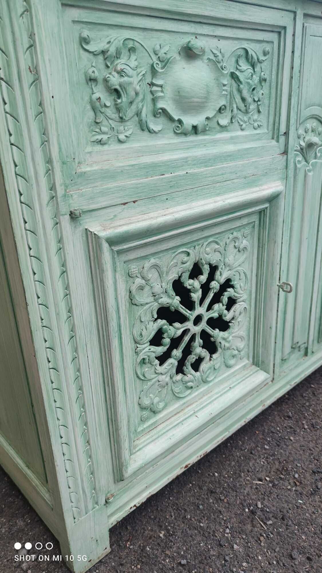 Buffet in painted and patinated mahogany wood dating from the late nineteenth century