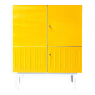 Vintage Schrank weis gelb