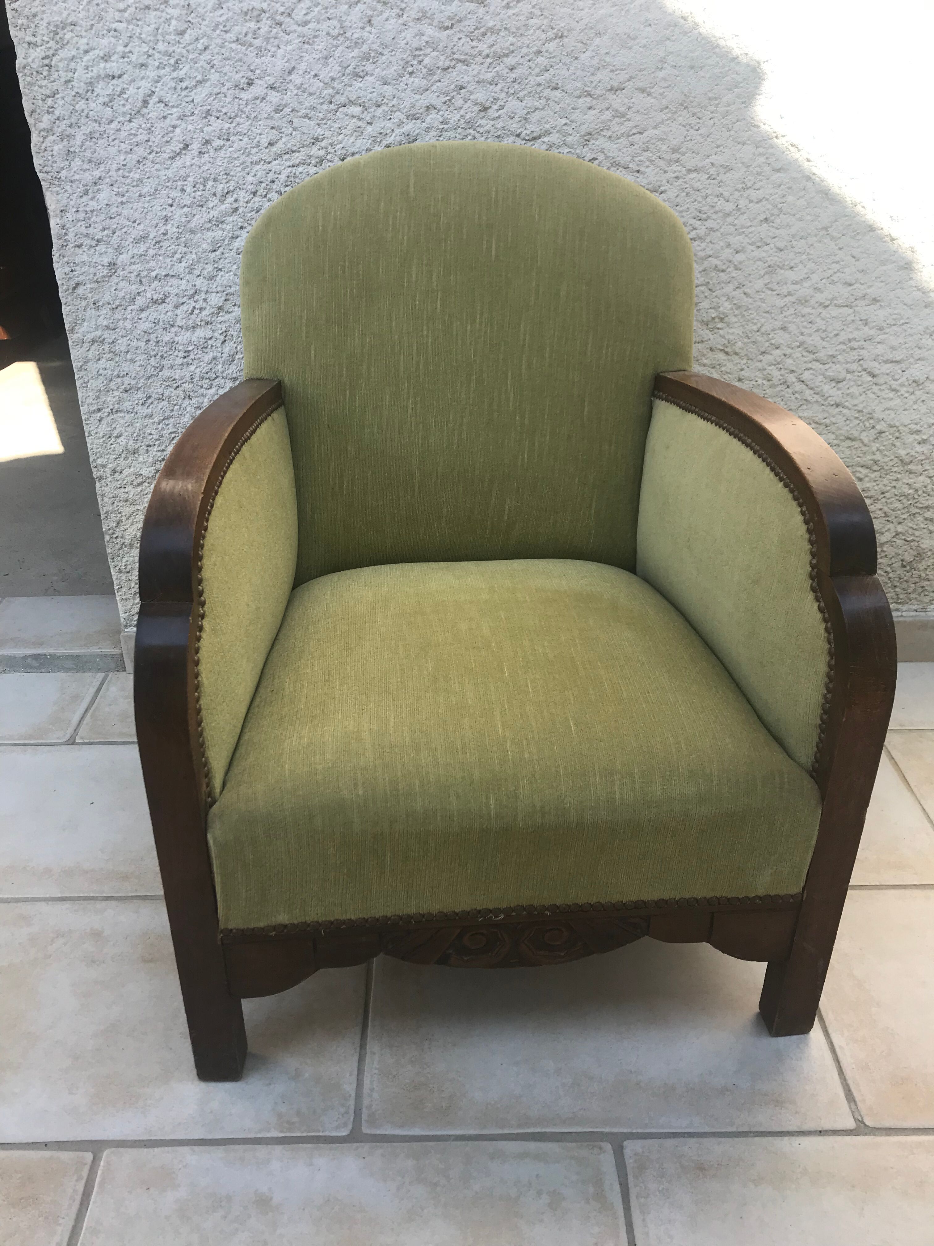 Fauteuil club en velours vert