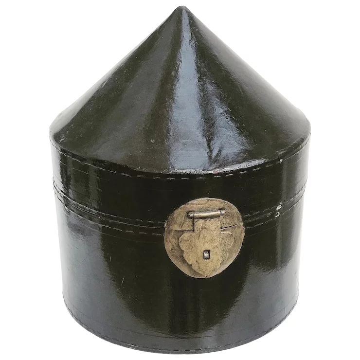 Old Chinese hat box
