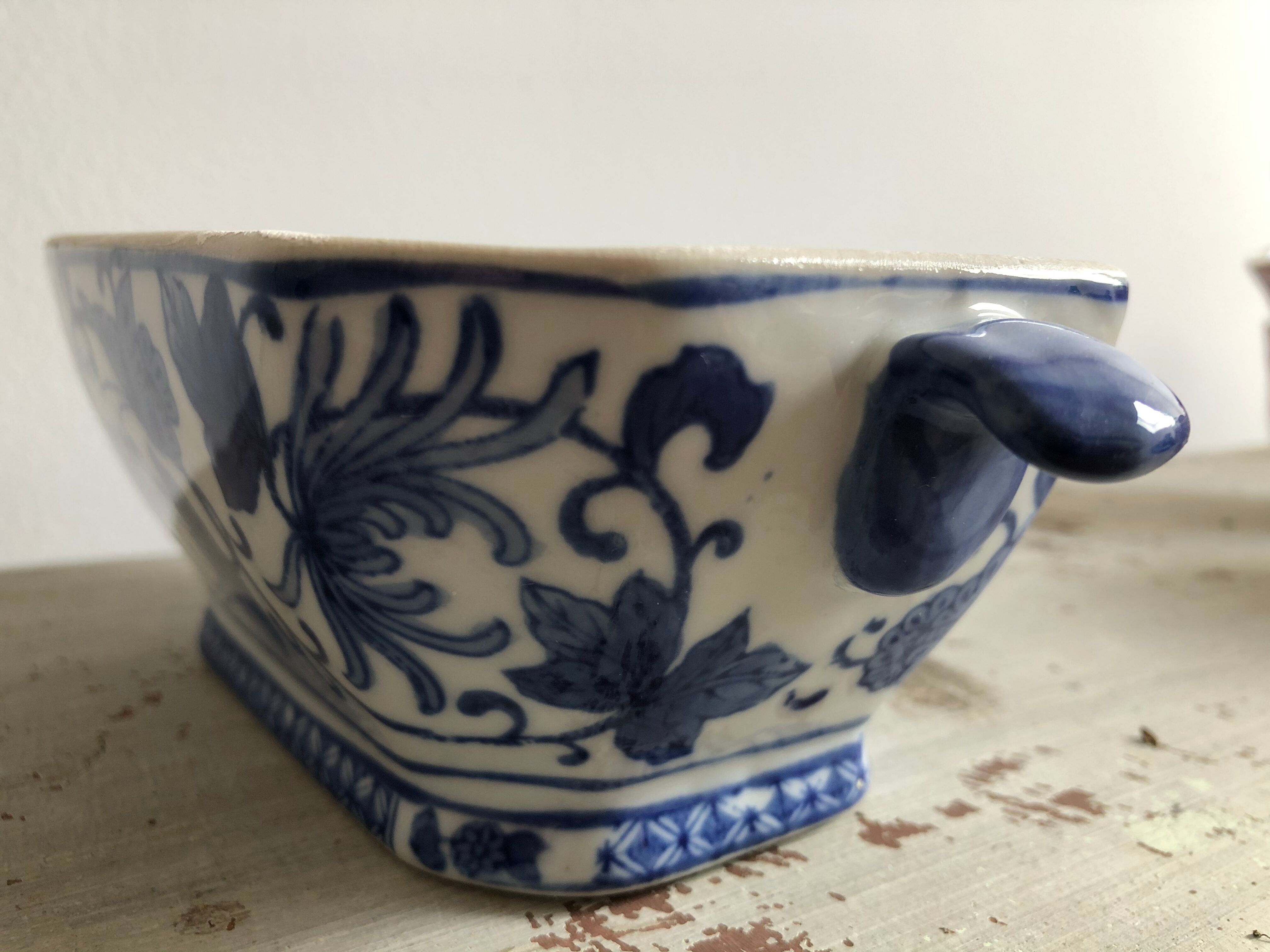 China porcelain terrine topped with a Fo dog