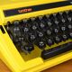 Machine à écrire orange Brother Deluxe 760TR - rubans neufs