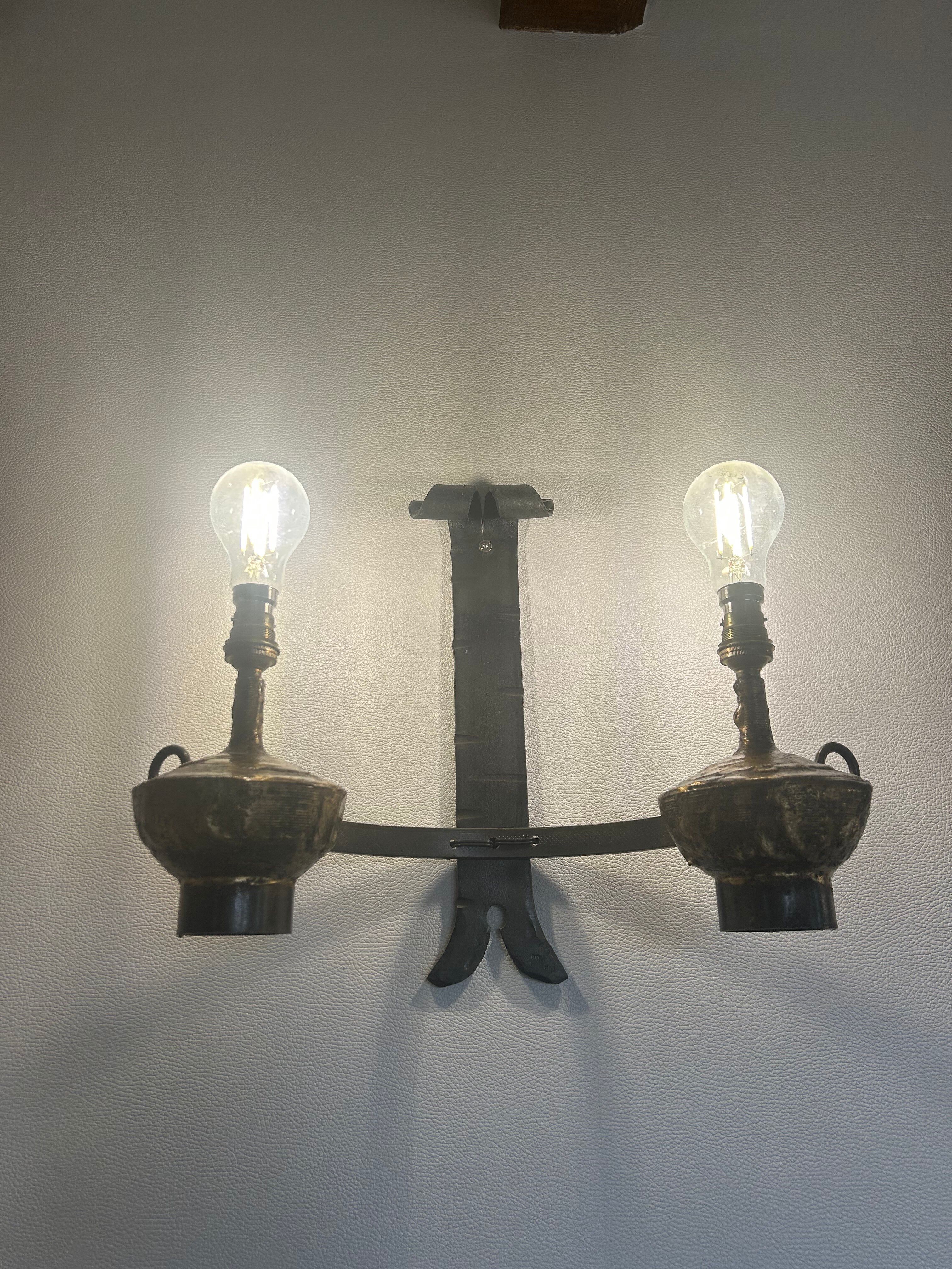 Monumental chandelier with 8 lights and its matching wall light signed MAX BRE – From