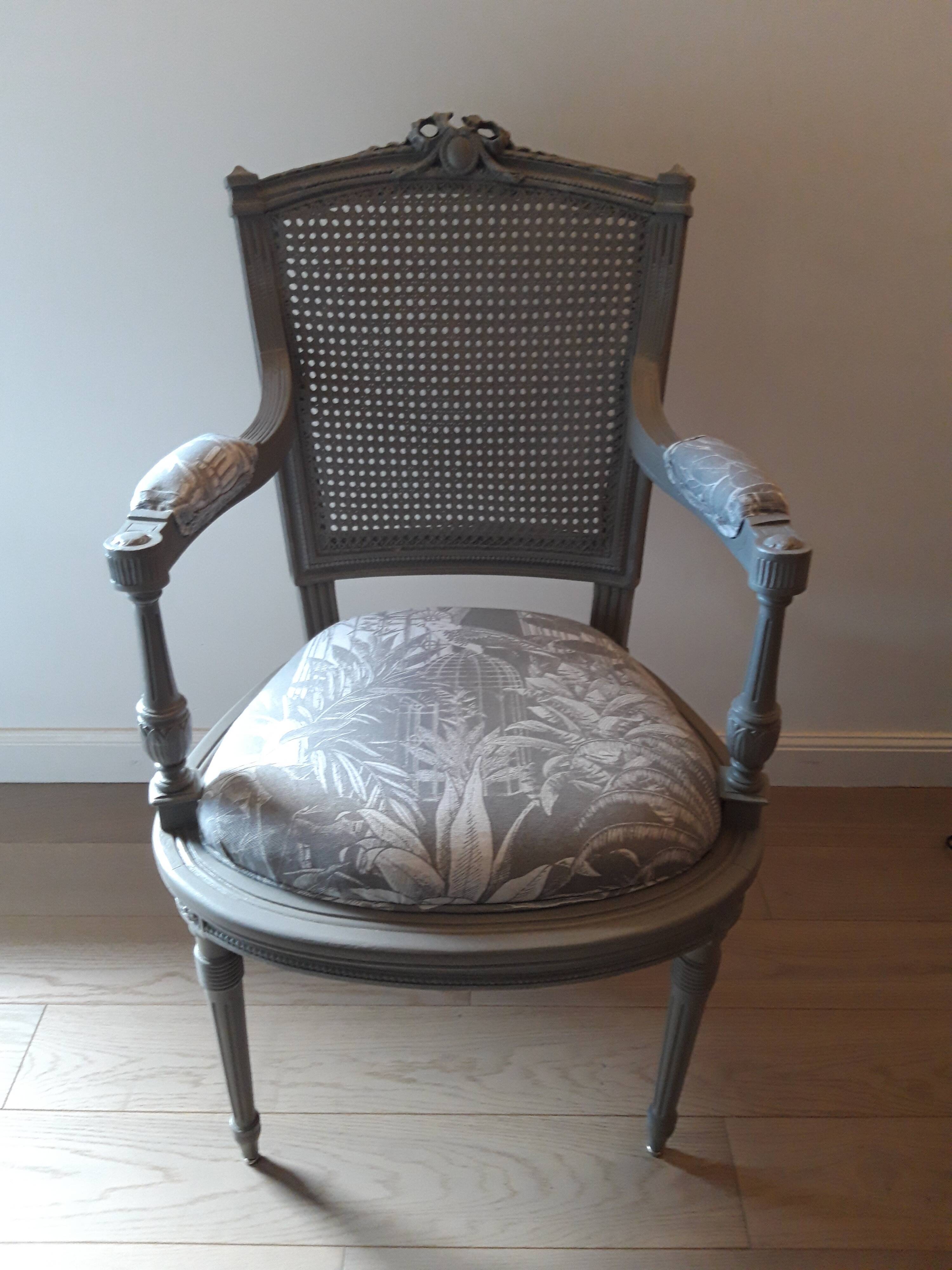 Louis XI convertible armchair